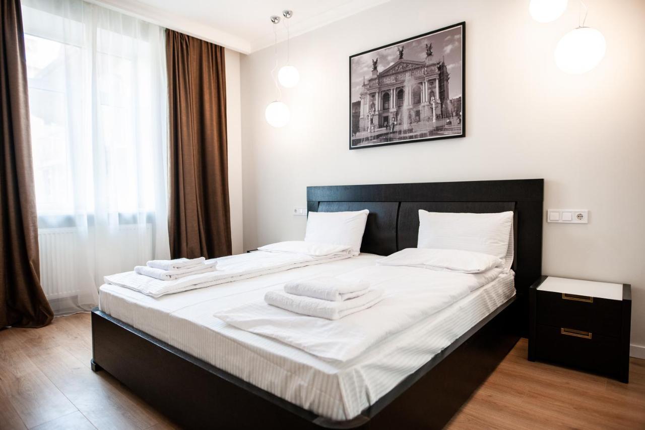 Gepner Apartments On Rynok Square Лвив Екстериор снимка