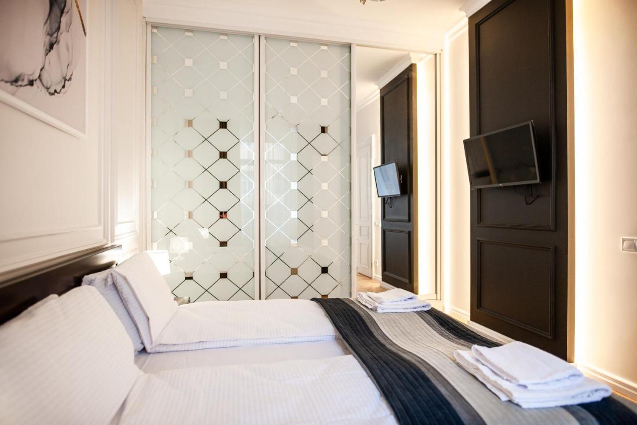Gepner Apartments On Rynok Square Лвив Екстериор снимка