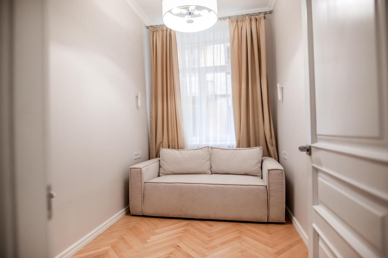Gepner Apartments On Rynok Square Лвив Екстериор снимка
