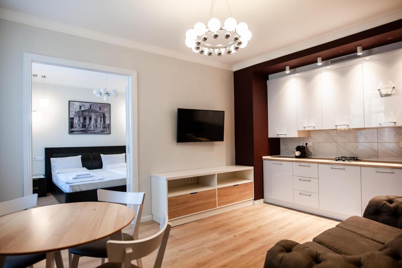 Gepner Apartments On Rynok Square Лвив Екстериор снимка