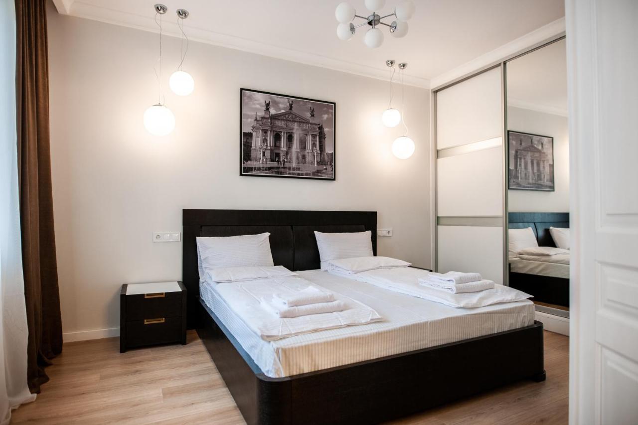 Gepner Apartments On Rynok Square Лвив Екстериор снимка
